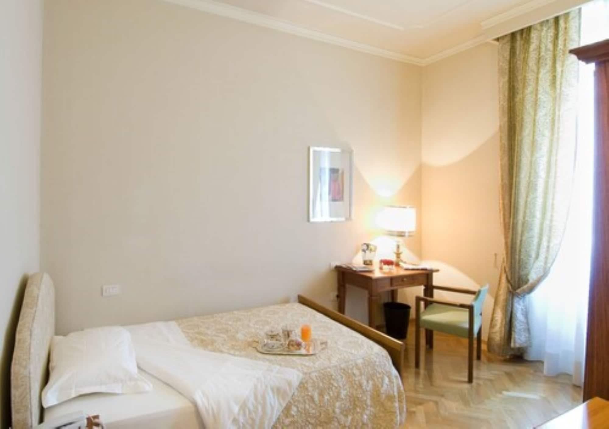 Hotel Cappelli 3*